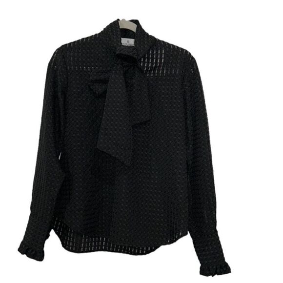 Khloe Kristyn Black Top(Size Small) - Picture 1 of 6
